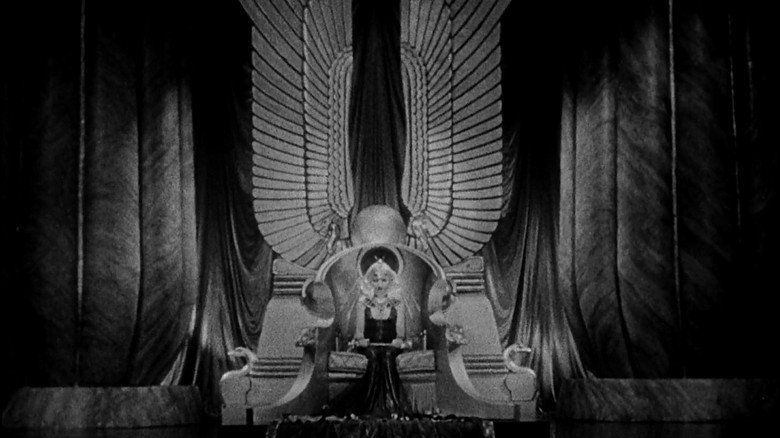 Cleopatra backdrop 8