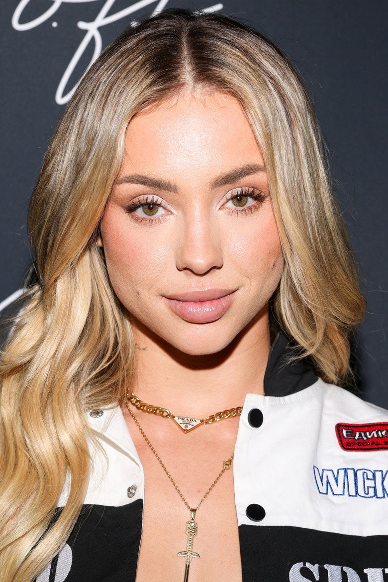 / Charly Jordan Photo