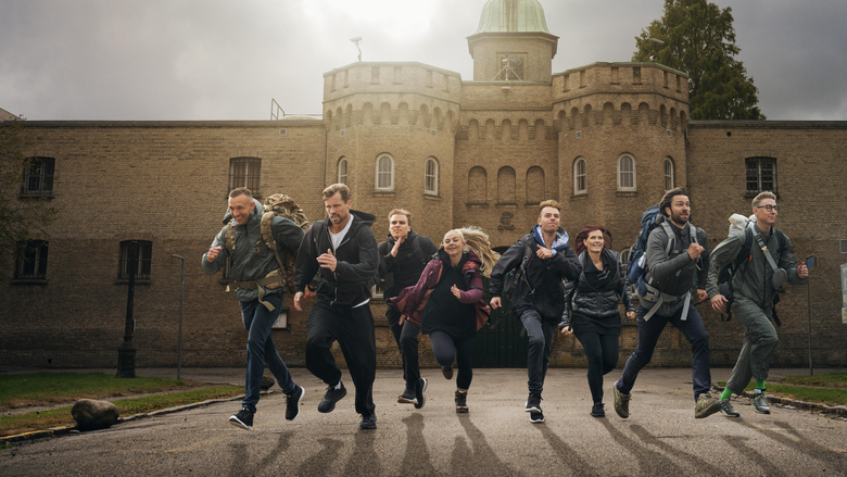 Hunted wild - Celebrities on the run backdrop 4