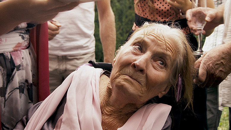 The Story of an Old Woman backdrop 3