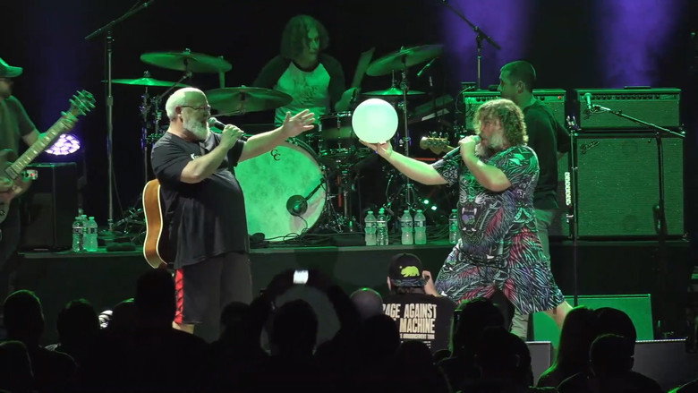 Tenacious D and the Spicy Meatball Tour backdrop 3