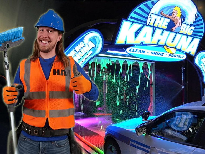 Handyman Hal works at the Car Wash | Drive Thru Car Wash for Kids