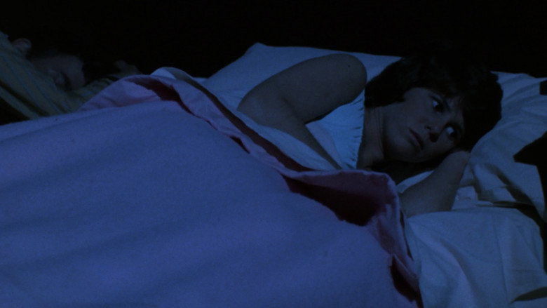 Don't Be Afraid of the Dark backdrop 2