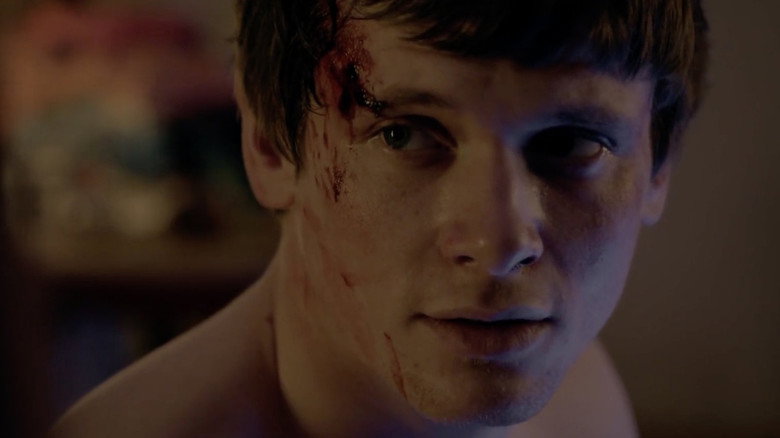 Skins: Rise backdrop 3