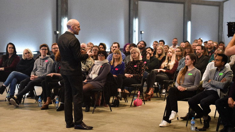 Derren Brown: Sacrifice backdrop 3