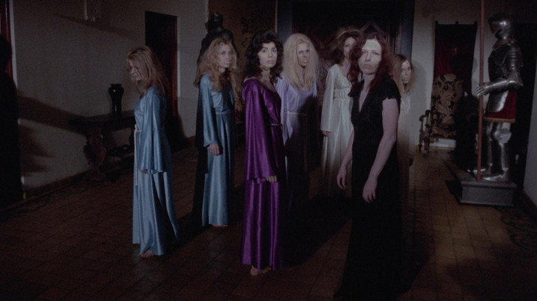 The Return of Count Yorga backdrop 4