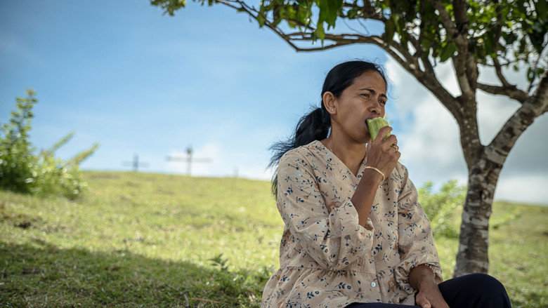 Women from Rote Island backdrop 9