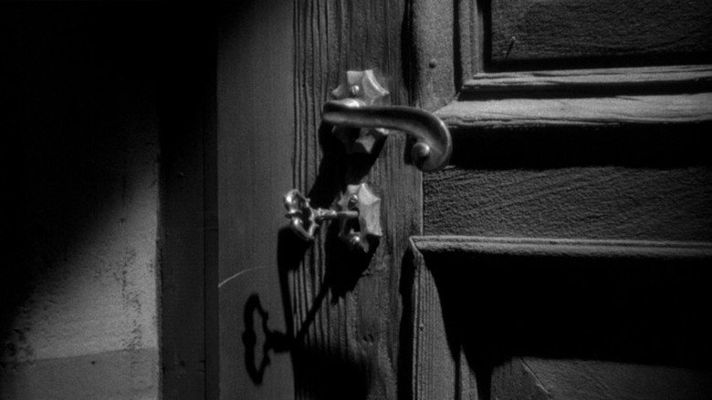 Secret Beyond the Door backdrop 5