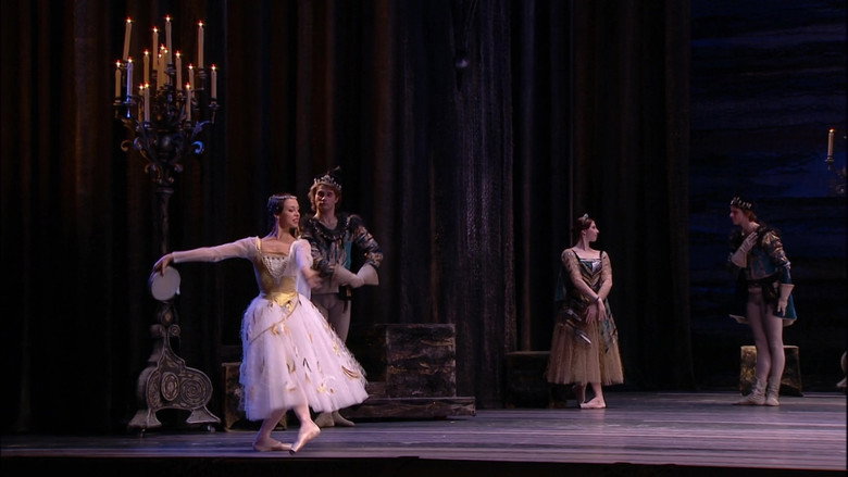 Tchaikovsky - Swan Lake (The Bolshoi Ballet Collection) backdrop 9