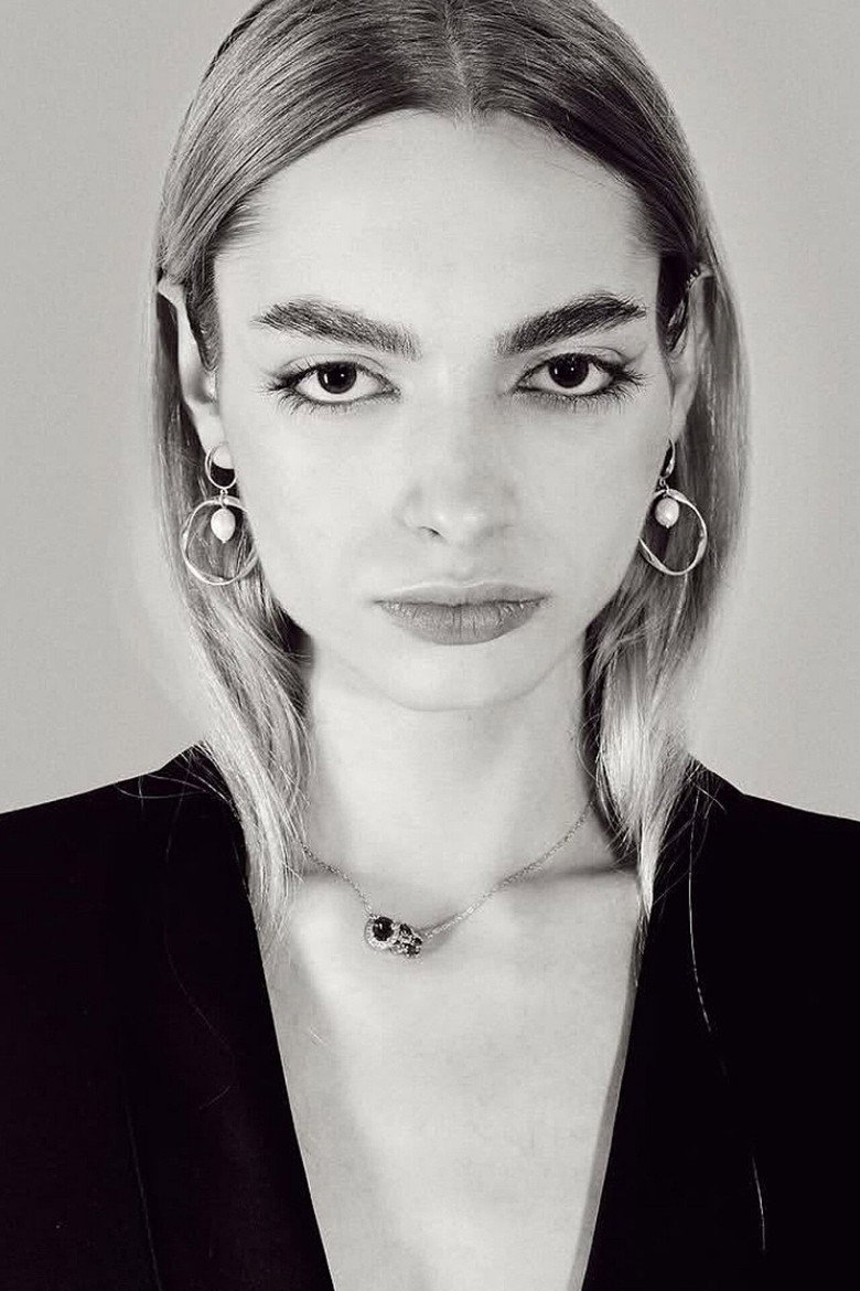 Alicia Bravo