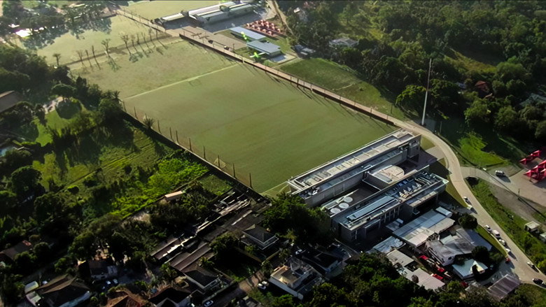 From Dreams to Tragedy: The Fire that Shook Brazilian Football backdrop 4