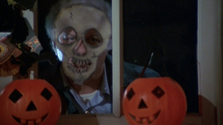 Dark Night of the Scarecrow backdrop 9