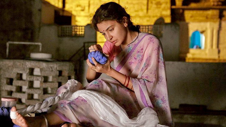 Sui Dhaaga - Made in India backdrop 8