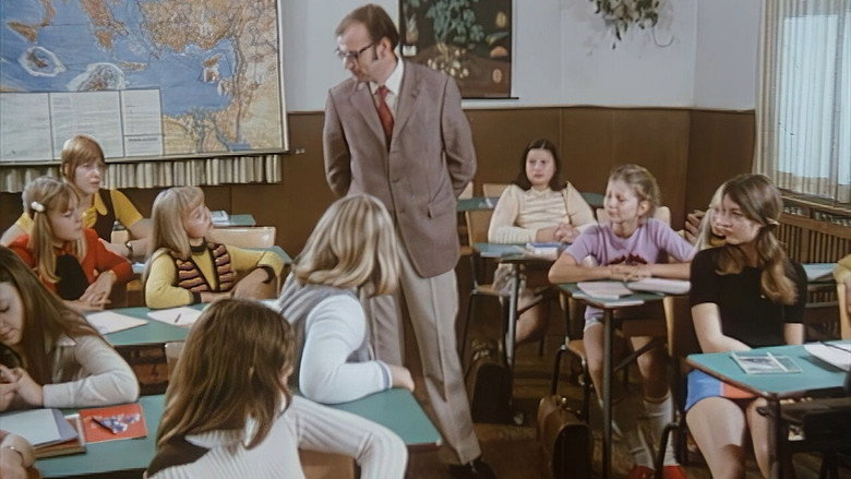 Schoolgirls Growing Up backdrop 5