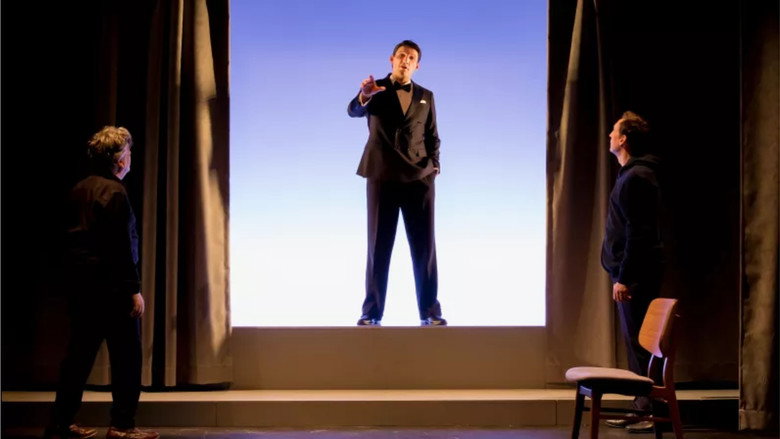 La voix d'or backdrop 3