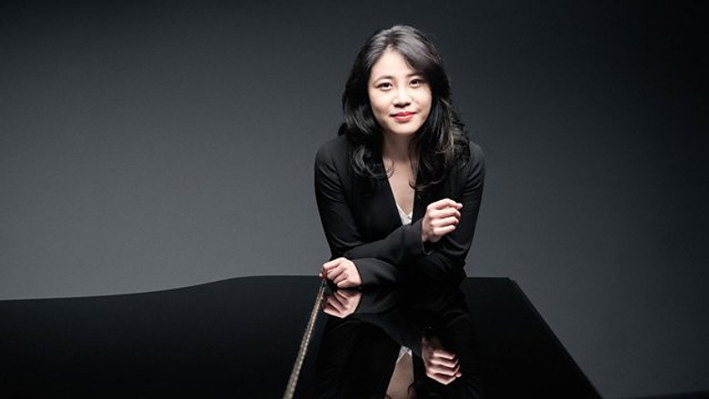 Grieg's Piano Concerto with Zee Zee