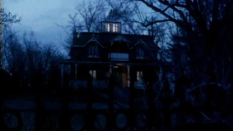 The Amityville Curse backdrop 4