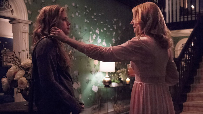 Sharp Objects backdrop 7