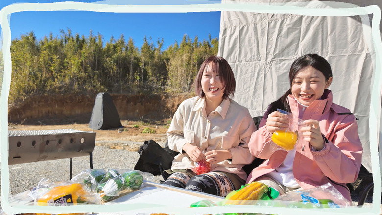 Hanikami Kyampu Ryokou. Hikaru Minazuki & Mizuki Sakino backdrop 1