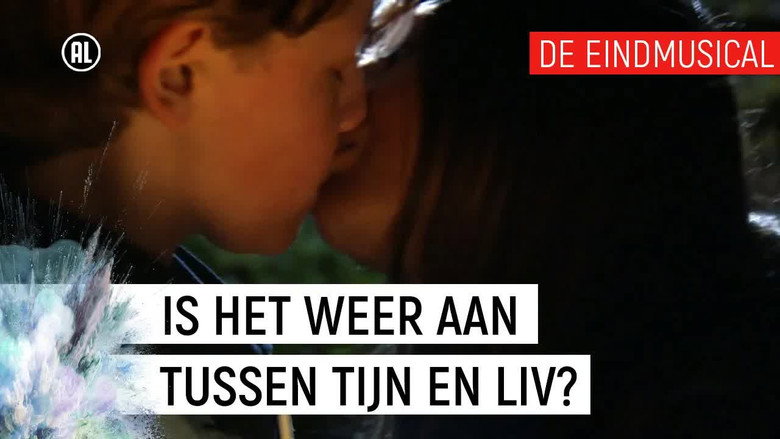 Does Tijn Kiss 2 Girls?