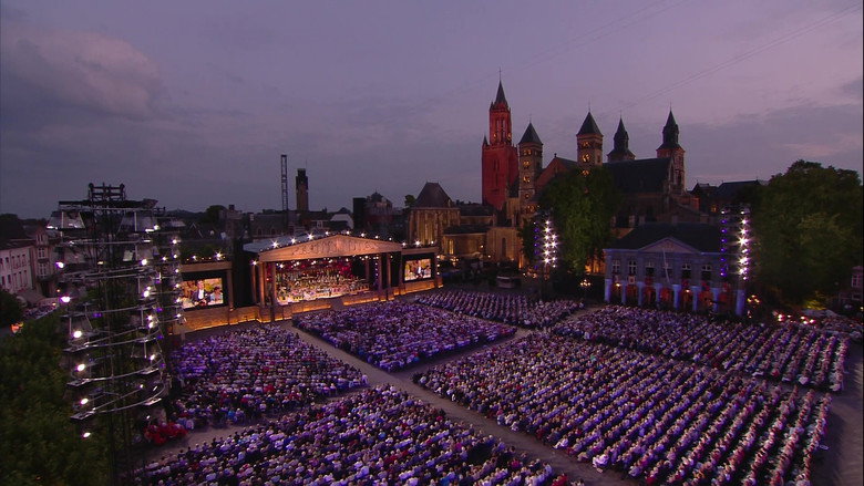 André Rieu - Under The Stars: Live In Maastricht V backdrop 1