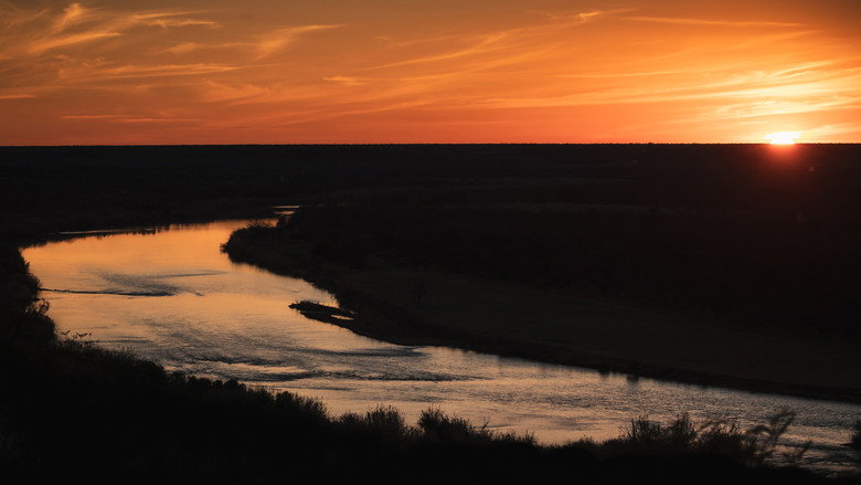 The River and the Wall backdrop 4