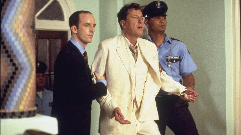 The Tailor of Panama backdrop 7