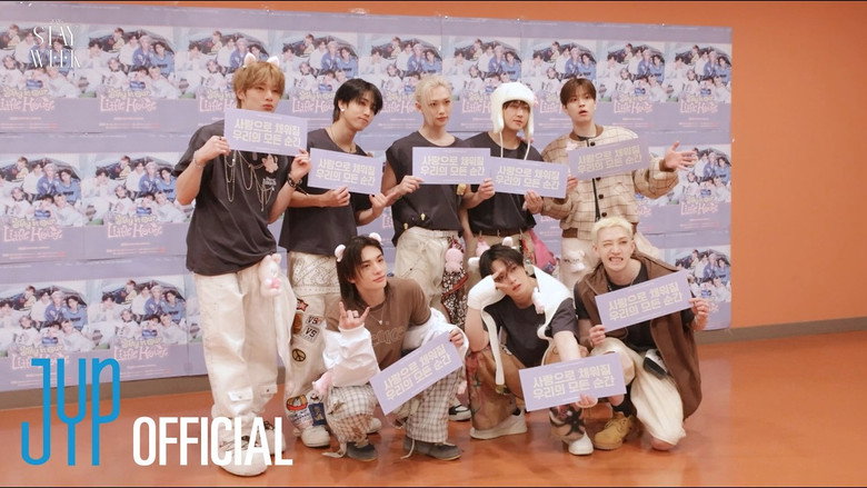 Stray Kids 6TH FANMEETING ‘𝗦𝗧𝗔𝗬 𝗶𝗻 𝗢𝘂𝗿 𝗟𝗶𝘁𝘁𝗹𝗲 𝗛𝗼𝘂𝘀𝗲’ Behind Ep.01｜2026 STAYweeK