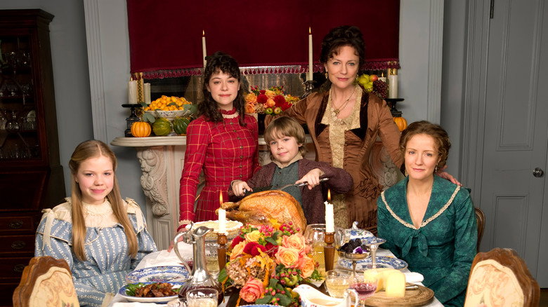 An Old Fashioned Thanksgiving backdrop 2