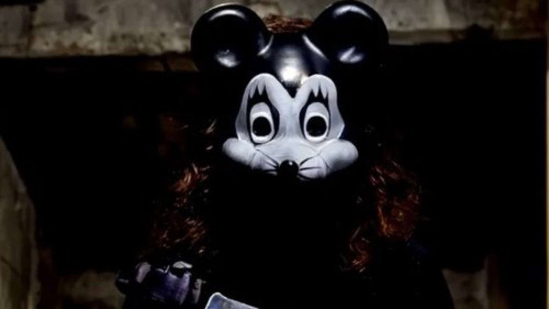 Minnie’s Midnight Massacre backdrop 9