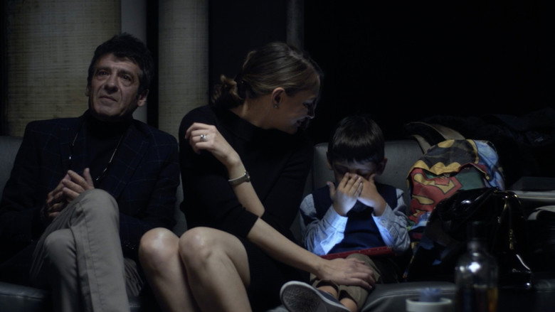 Turkish Gothic: Portrait of a Family backdrop 2