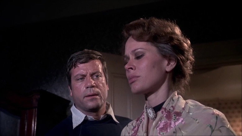 Burnt Offerings backdrop 7