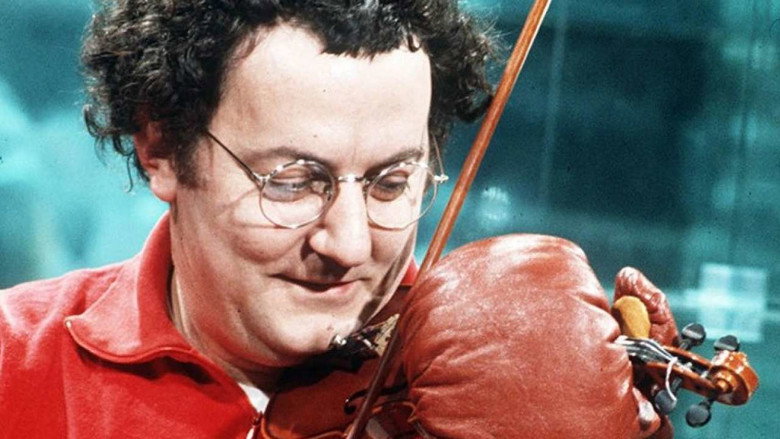 Coluche, une époque formidable backdrop 2
