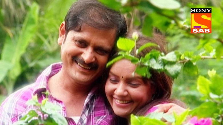 Indumati and Mukundi Share a Moment