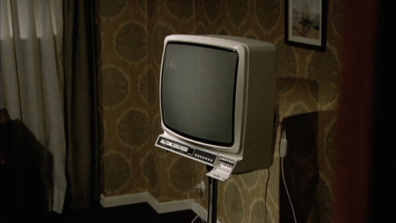 El televisor backdrop 2