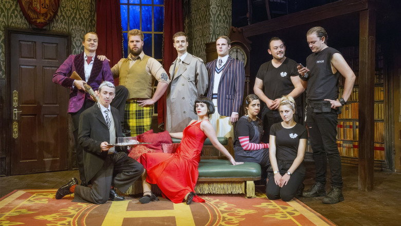 The Goes Wrong Show backdrop 9
