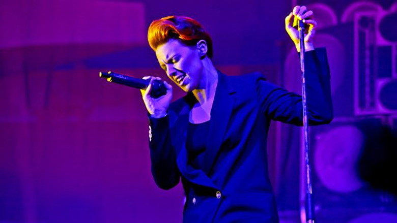 La Roux