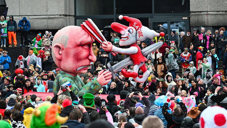 German Carnival: Jesters' heads must roll
