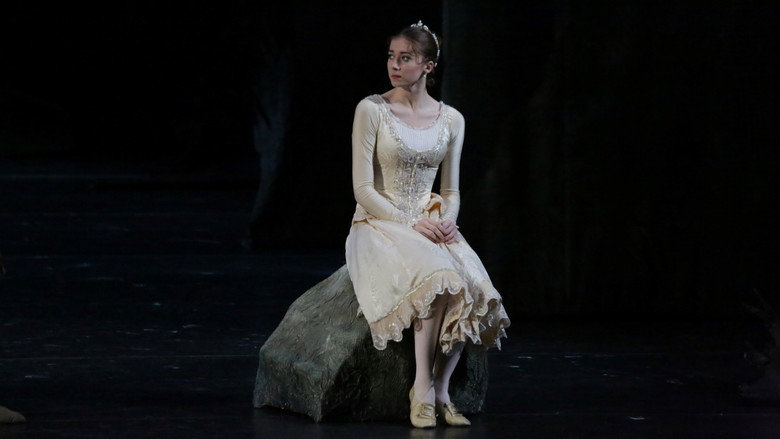 Bolshoi Ballet: La Sylphide backdrop 3