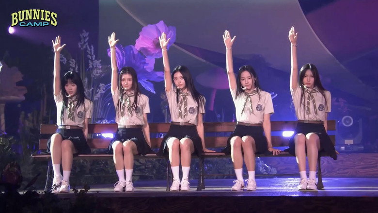 NewJeans: 1st Bunnies Camp [Fan Meeting 2023] backdrop 4