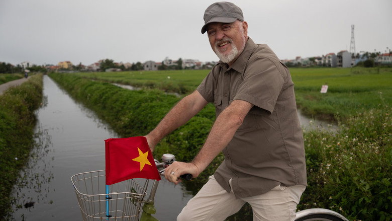 Bill Bailey’s Vietnam backdrop 5