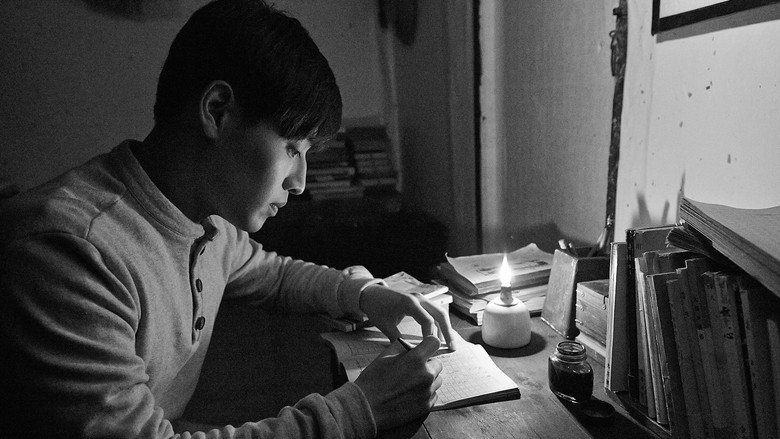 Dongju: The Portrait of a Poet backdrop 3