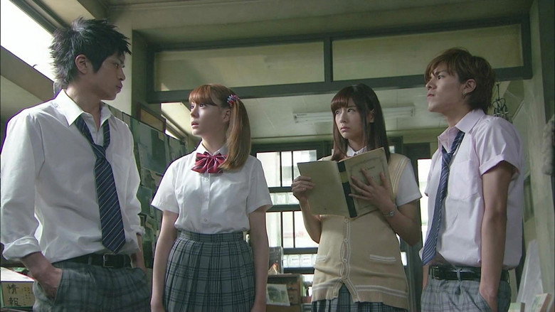 Yamada-kun and the Seven Witches backdrop 2
