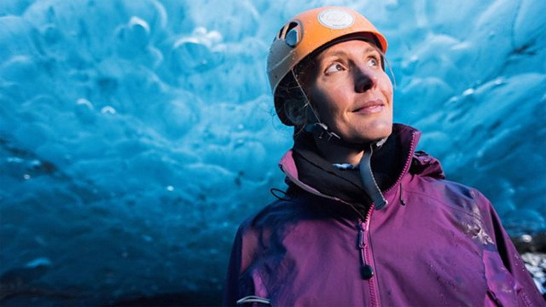 From Ice to Fire: The Incredible Science of Temperature backdrop 3