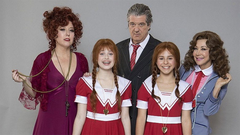 Annie backdrop 5