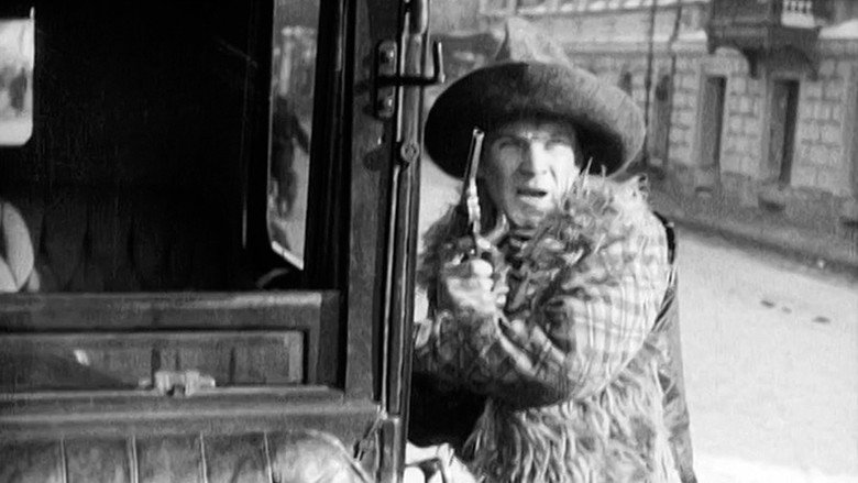 The Extraordinary Adventures of Mr. West in the Land of the Bolsheviks backdrop 5