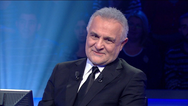 YANLIŞ İÇERİK backdrop 3