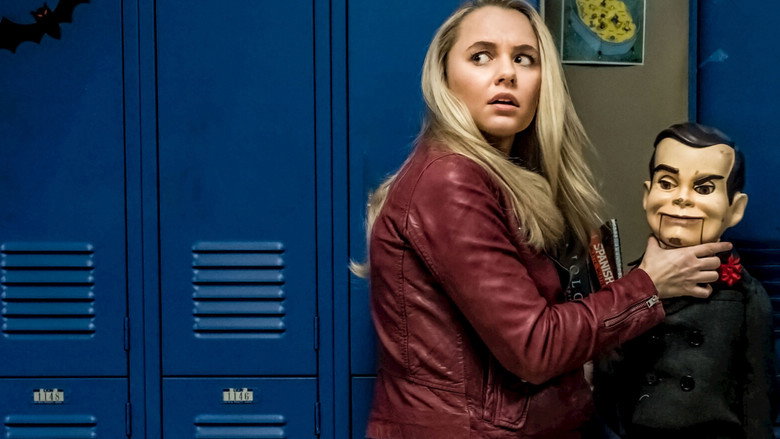 Goosebumps 2: Haunted Halloween backdrop 4