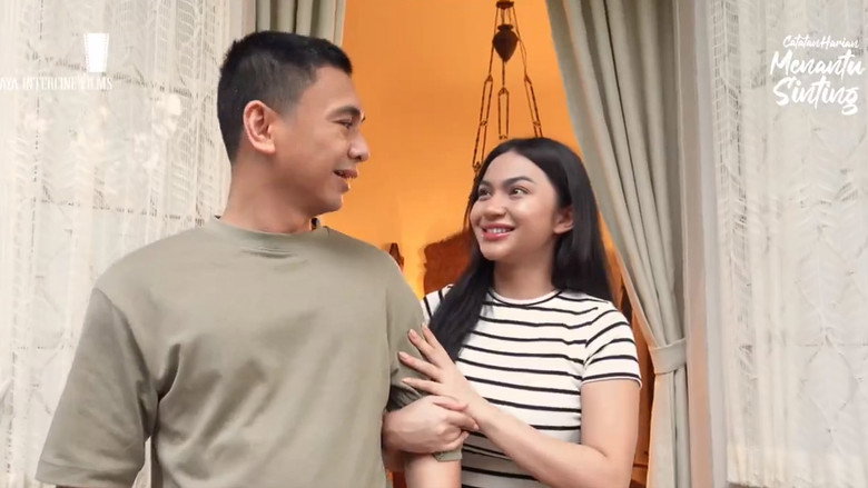 How to Survive a Marriage? backdrop 2