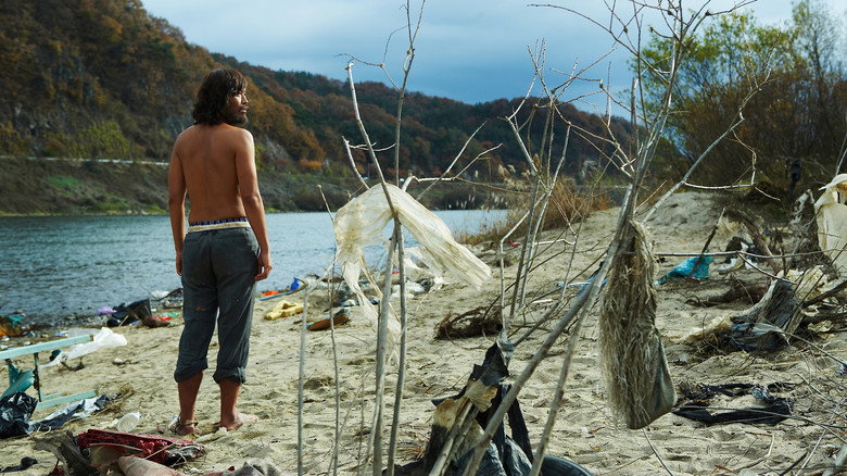 Castaway on the Moon backdrop 3